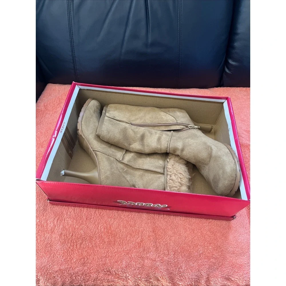 Bamboo Women's Boots Size 9